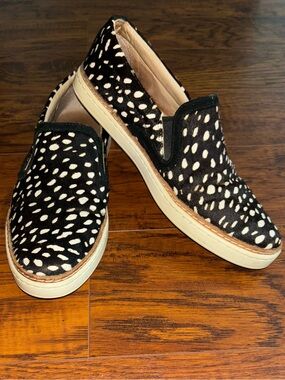 UGG Soleda Exotic Sneakers Calf Hair Black White Spotted Slip-On Leather Loafer